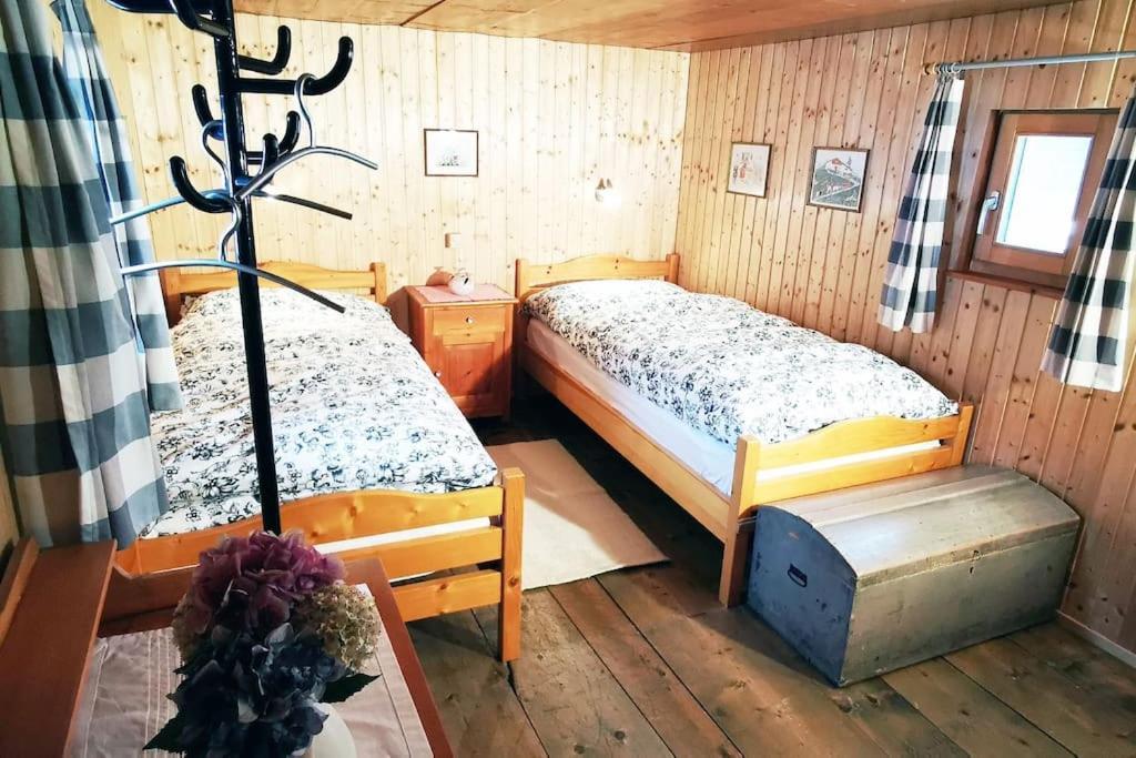 Charmantes Im Dorf Mulegns Chalet Muhlen